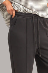 Straight-Leg Scuba Pintucked Sweatpants | Forever 21 Womens