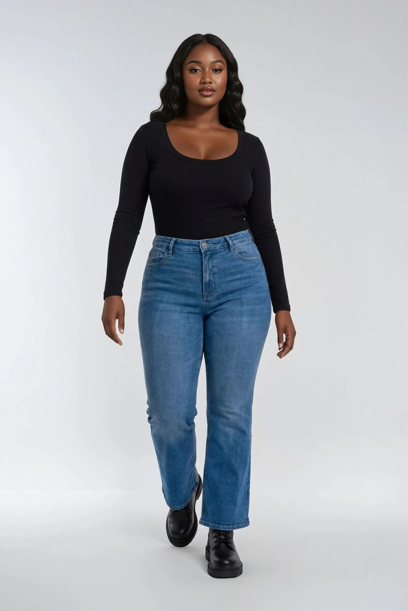 Plus Size High-Rise Flared Jeans - Forever 21