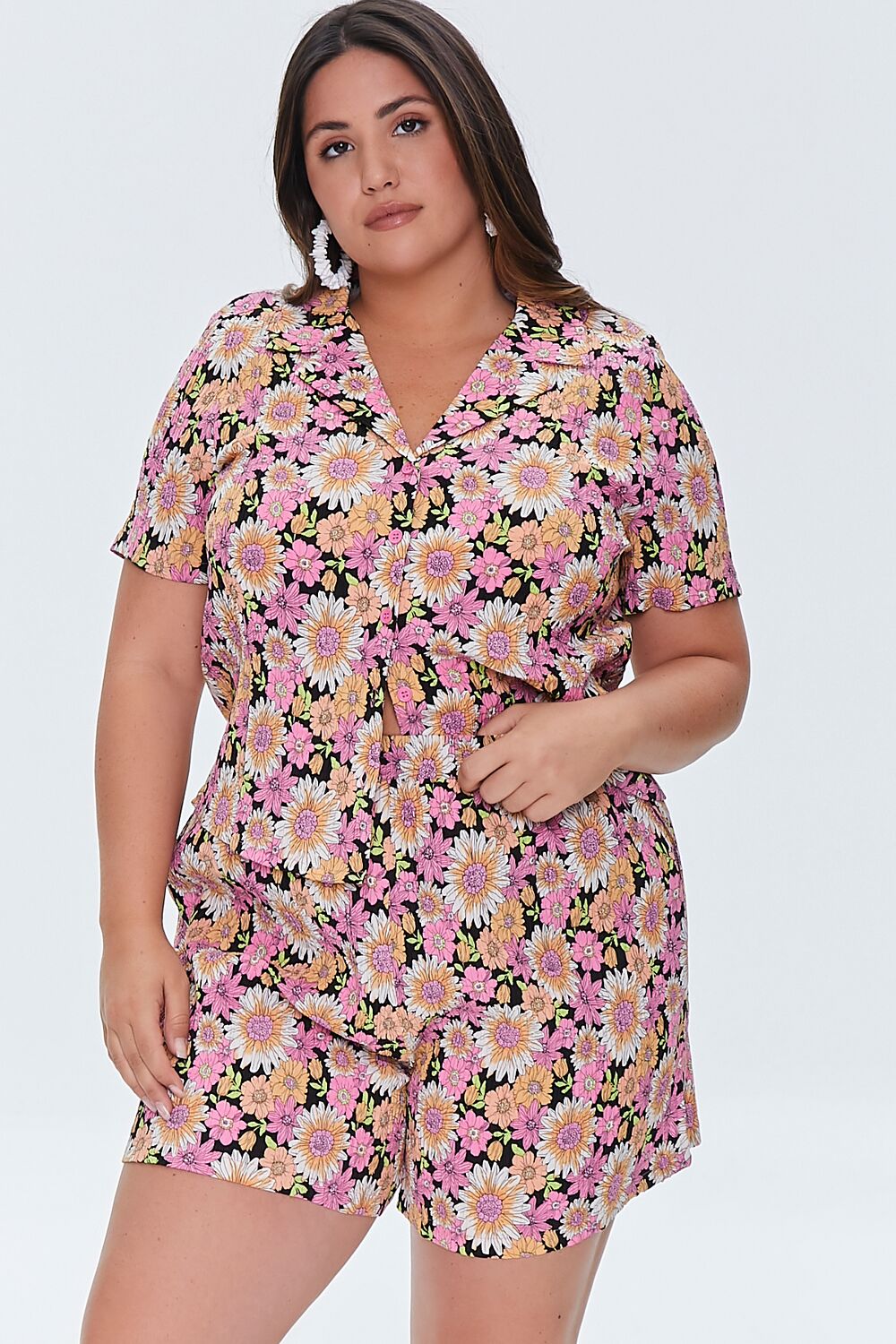 Plus Size Floral Print Shorts - Forever 21