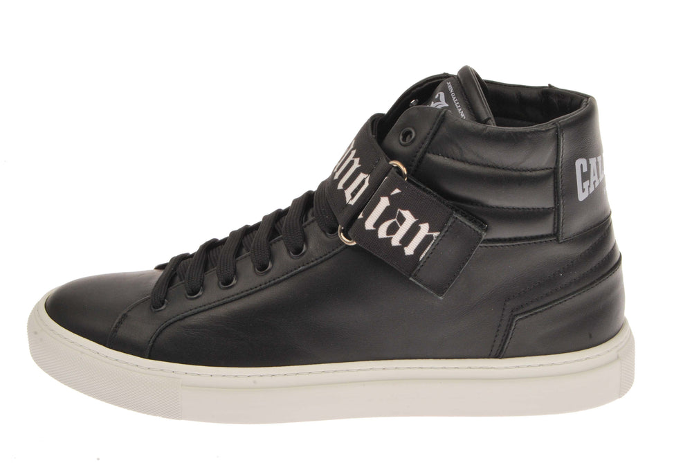 Leather High Top with Embroidered Strap - Forever 21