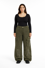 Plus Size Glitter-Accent Wide-Leg Cargo Pants - Forever 21