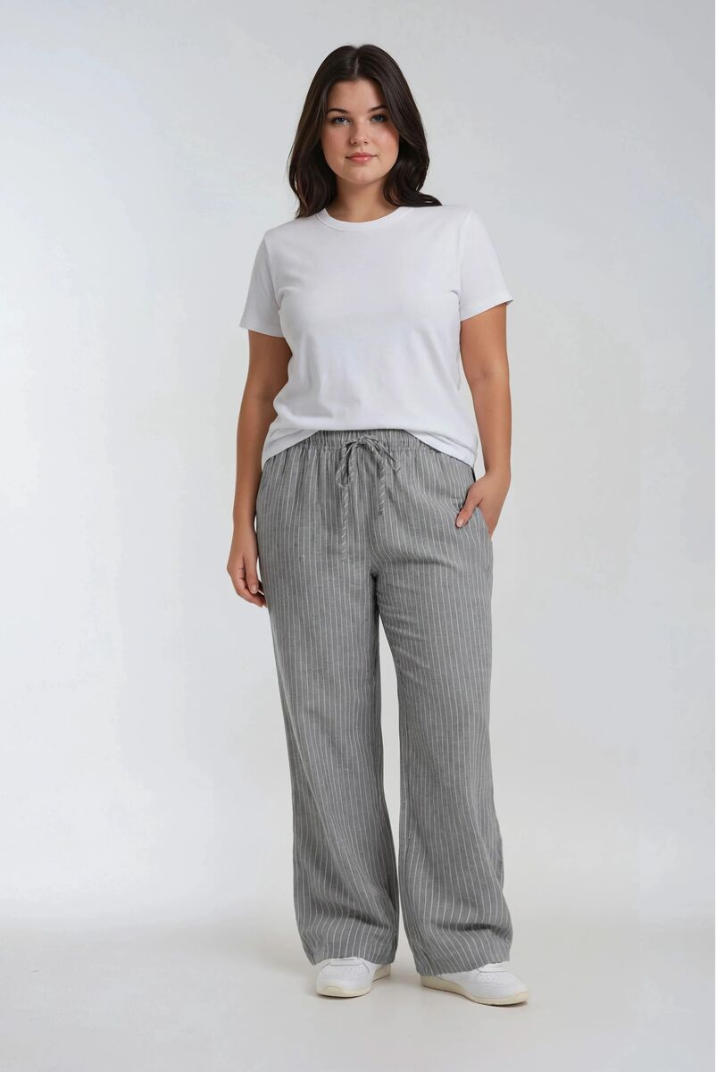 Plus Size Pinstriped Drawstring Pants - Forever 21