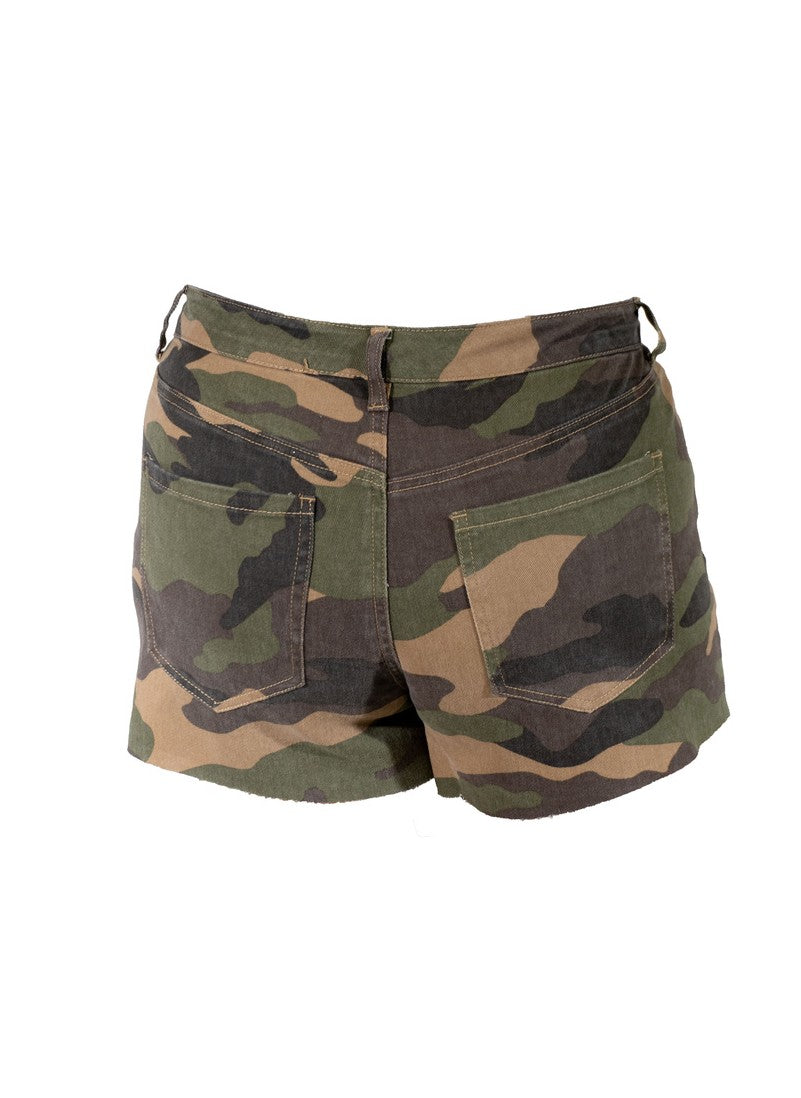 Plus Size Camo Frayed-Hem Denim Shorts - Forever 21