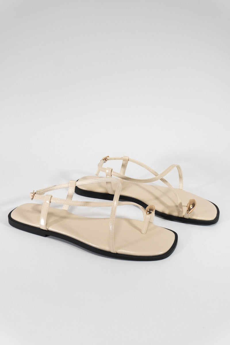 Crisscross Toe-Ring Sandals - Forever 21