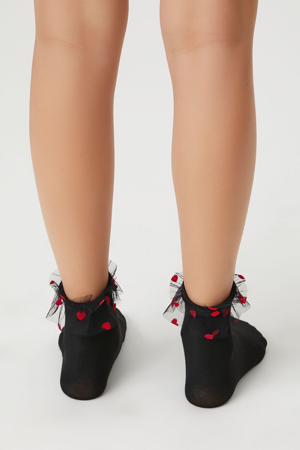 Heart Ruffle Crew Socks - Forever 21