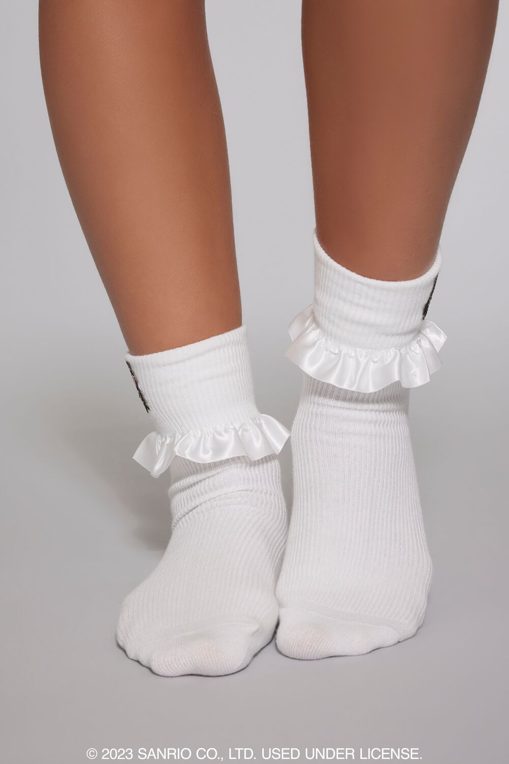 Ruffle Hello Kitty Crew Socks - Forever 21